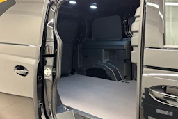 met. musta Volkswagen ID. Buzz Cargo 2026 kuva 10.