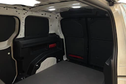 valkoinen Volkswagen ID. Buzz Cargo 2027 kuva 11.