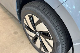 harmaa Volkswagen ID. Buzz Cargo 2027 kuva 10.