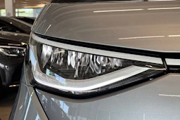 harmaa Volkswagen ID. Buzz Cargo 2027 kuva 12.