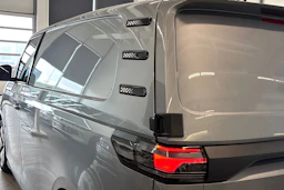 harmaa Volkswagen ID. Buzz Cargo 2027 kuva 14.
