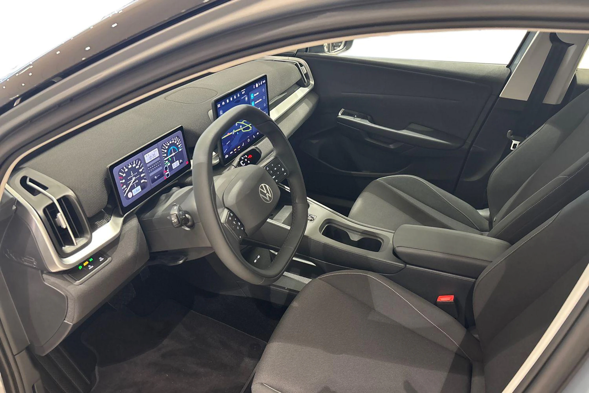harmaa Volkswagen ID. Cross 2026 kuva 6.