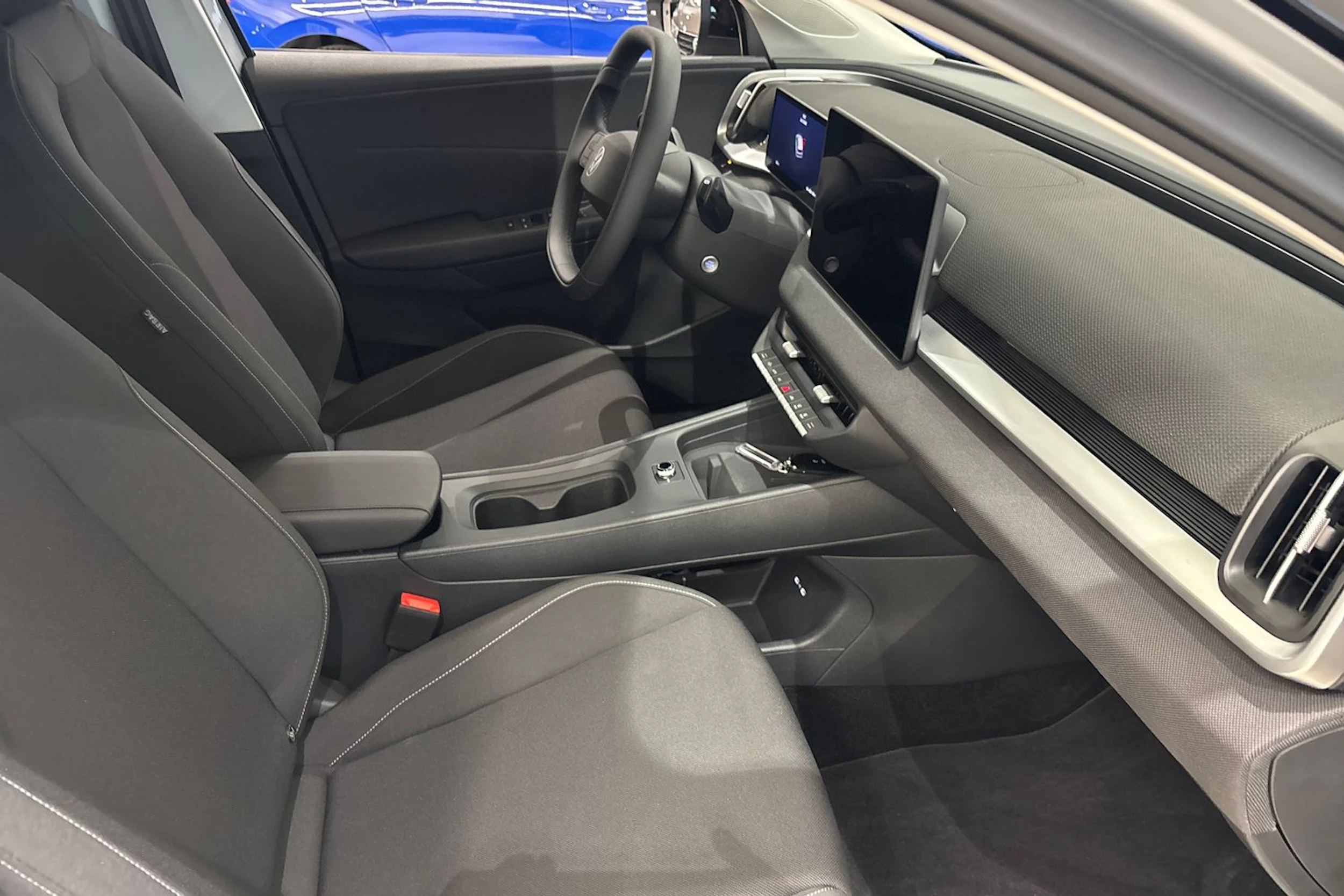 harmaa Volkswagen ID. Cross 2026 kuva 11.