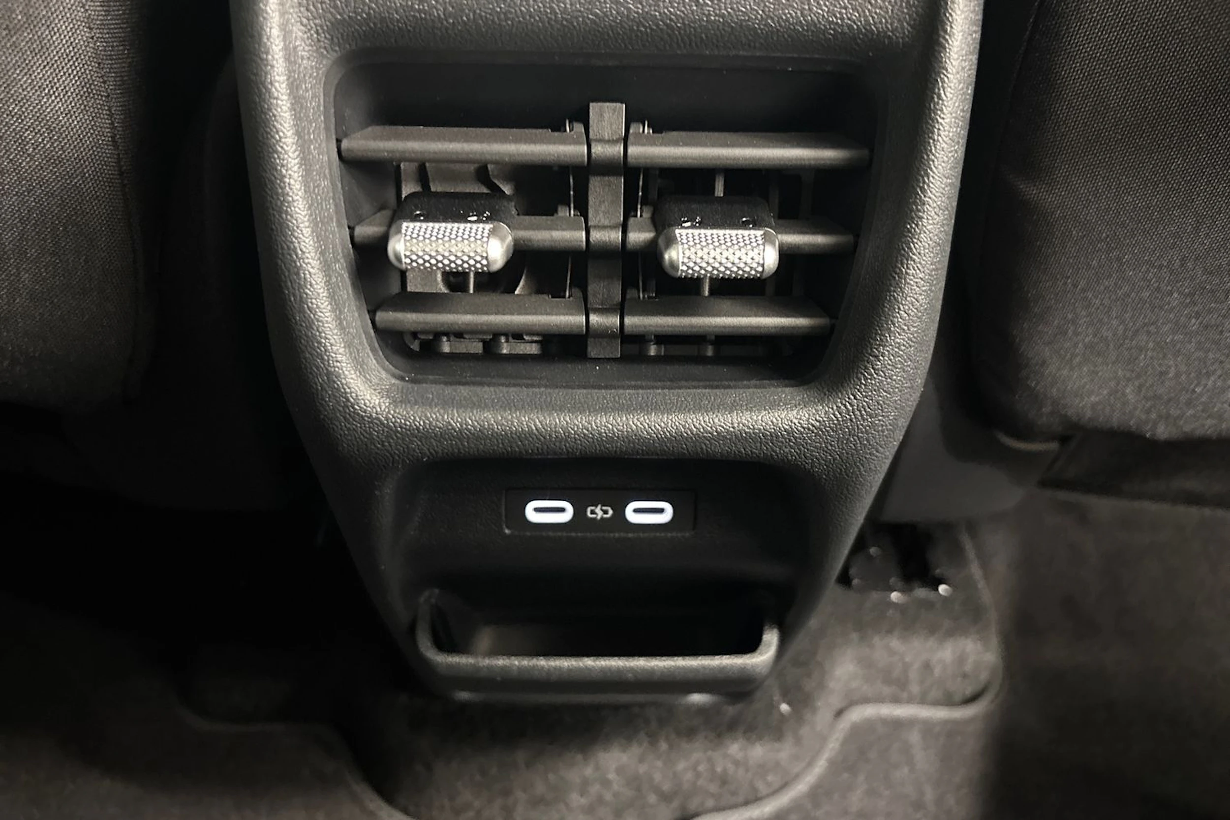 harmaa Volkswagen ID. Cross 2026 kuva 13.