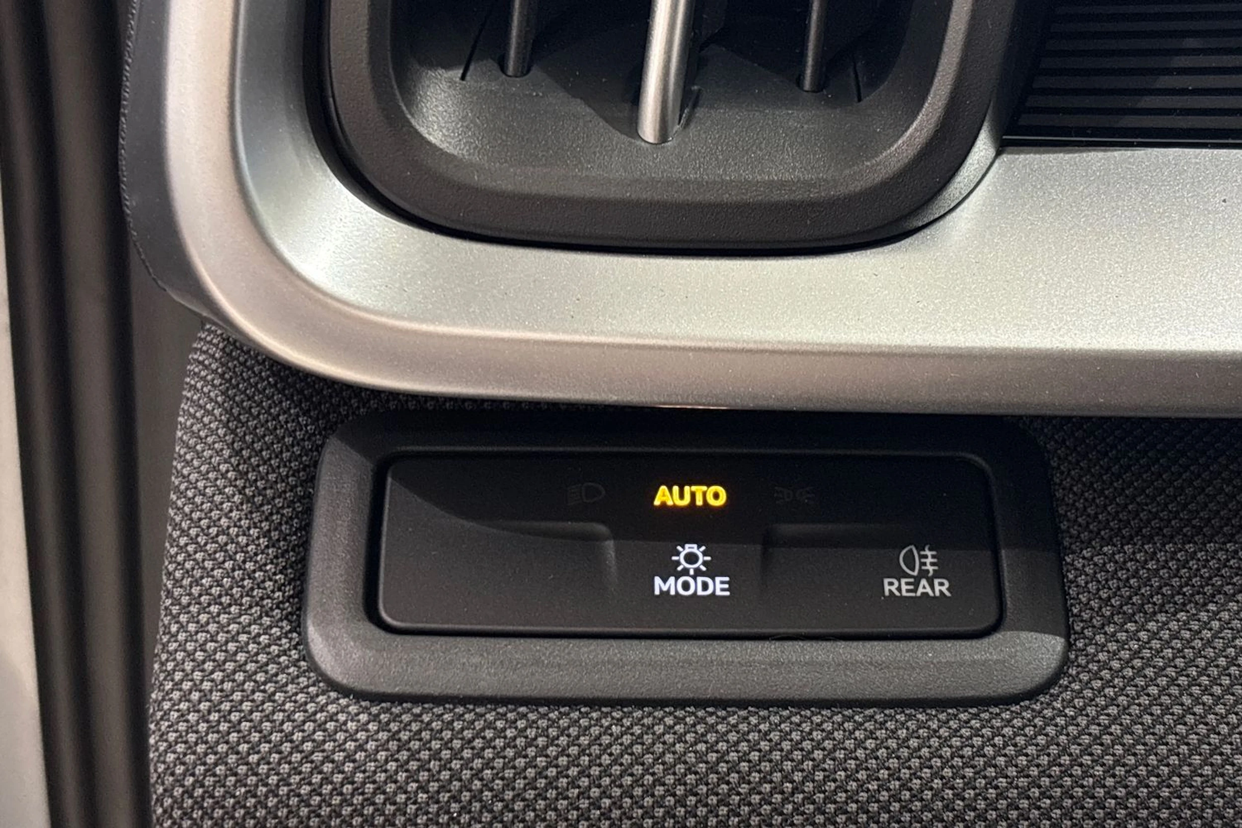 harmaa Volkswagen ID. Cross 2026 kuva 20.