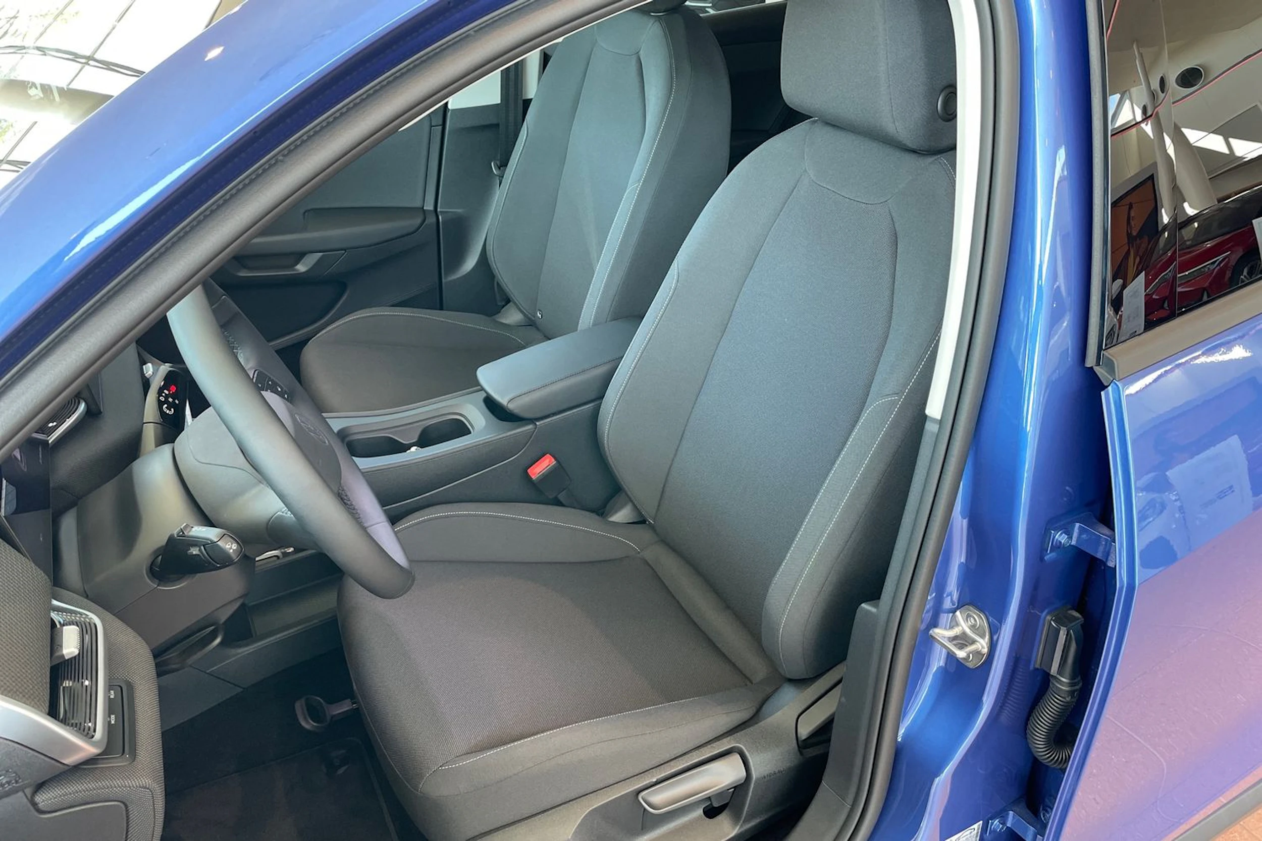 sininen Volkswagen ID. Polo 2026 kuva 12.