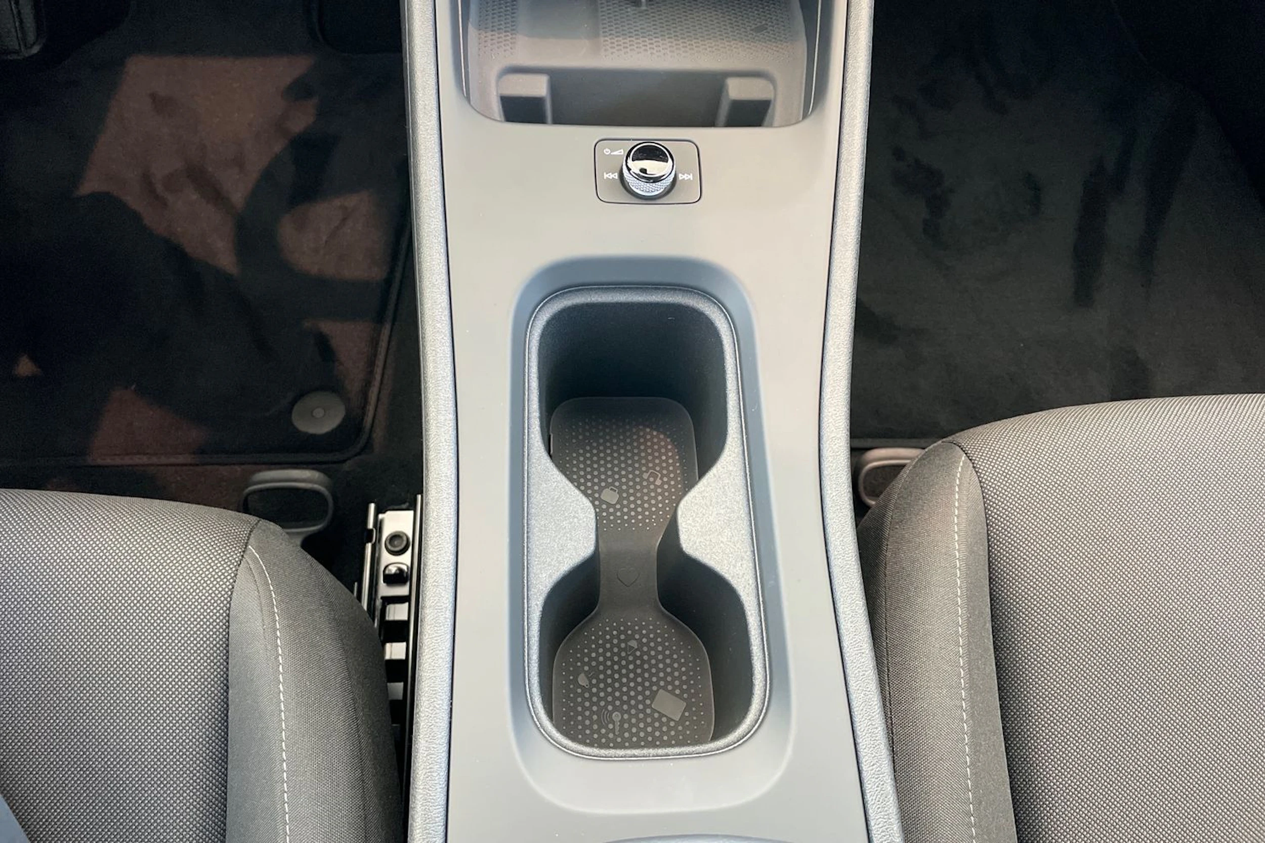 sininen Volkswagen ID. Polo 2026 kuva 18.