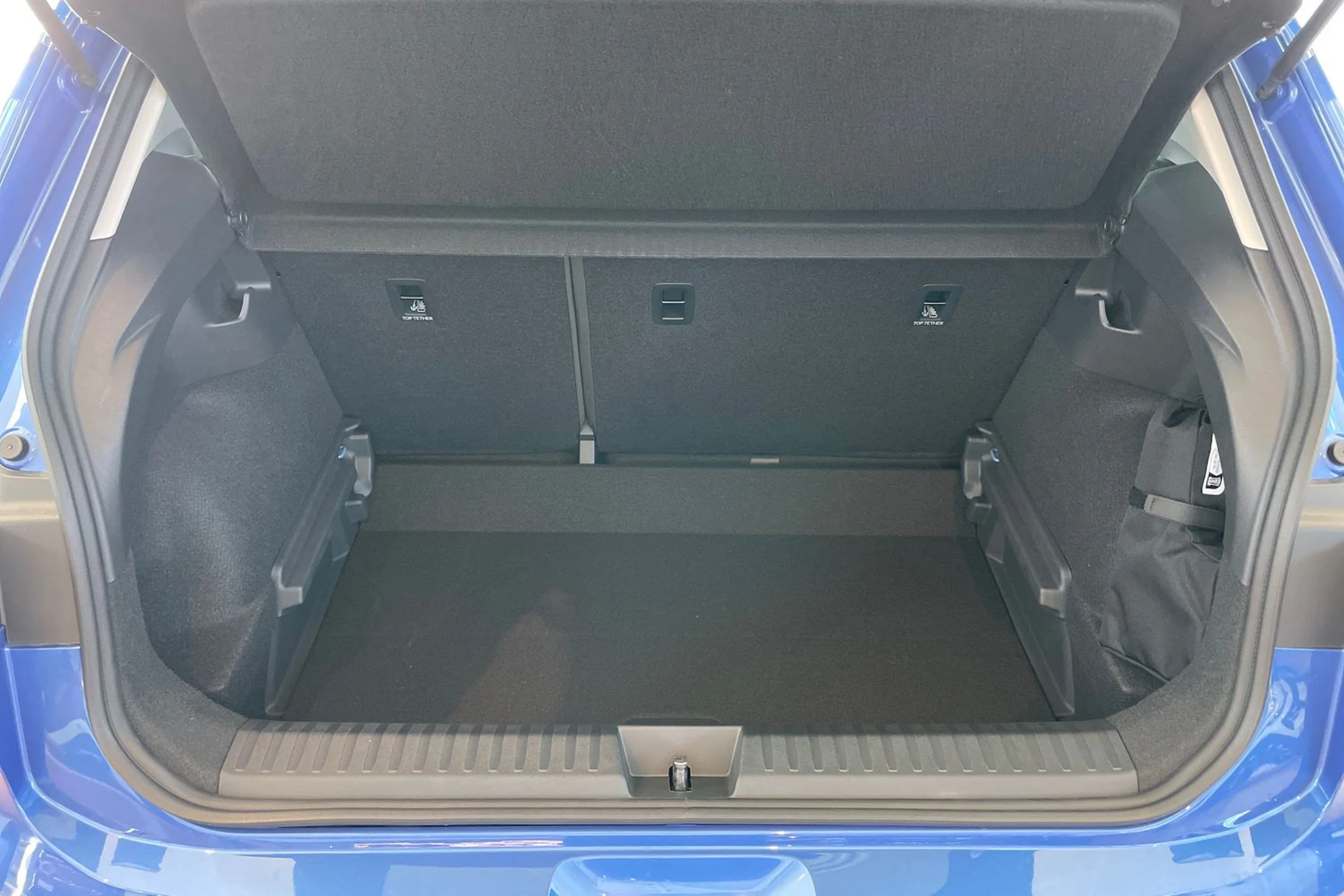 sininen Volkswagen ID. Polo 2026 kuva 32.