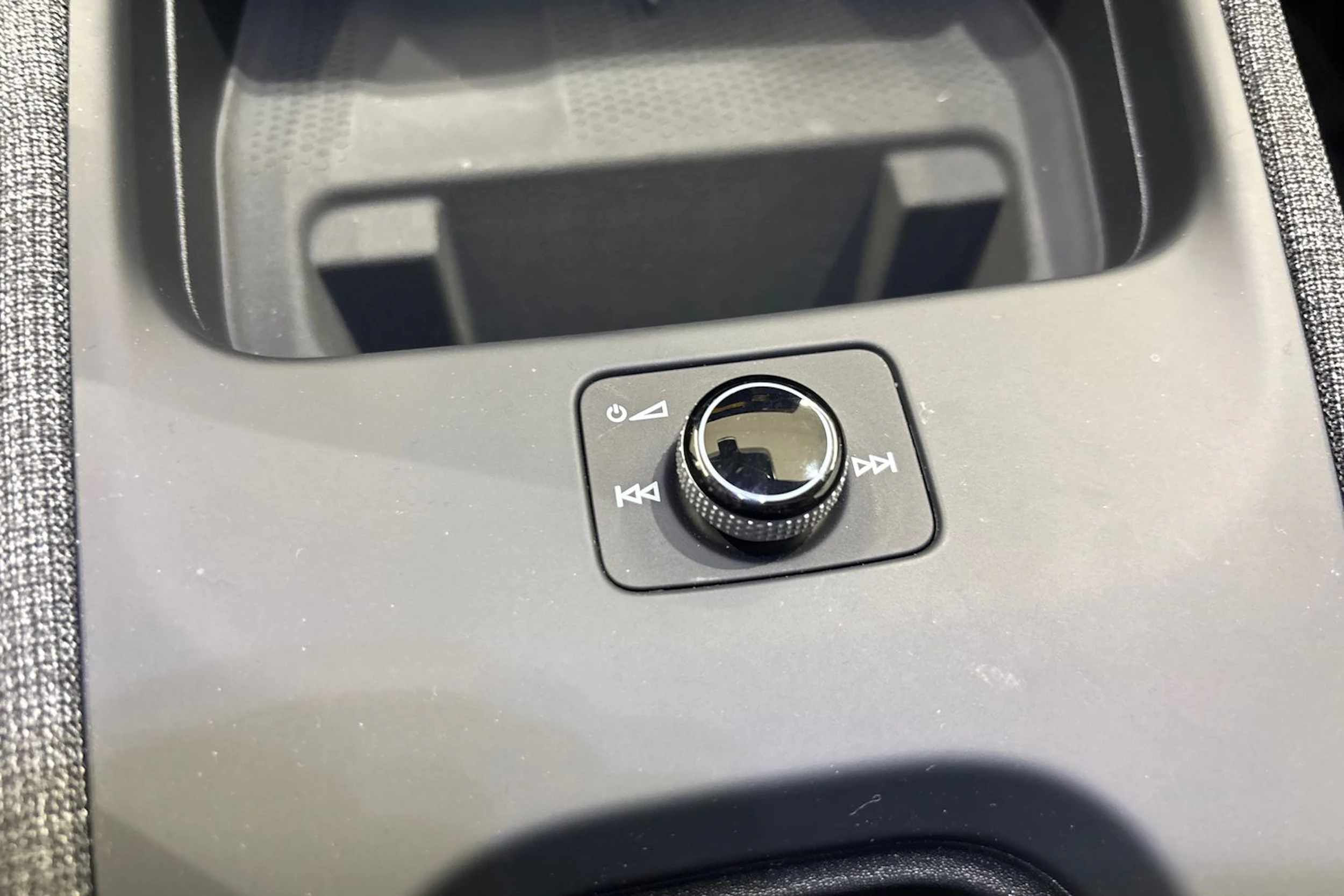 sininen Volkswagen ID. Polo 2026 kuva 24.