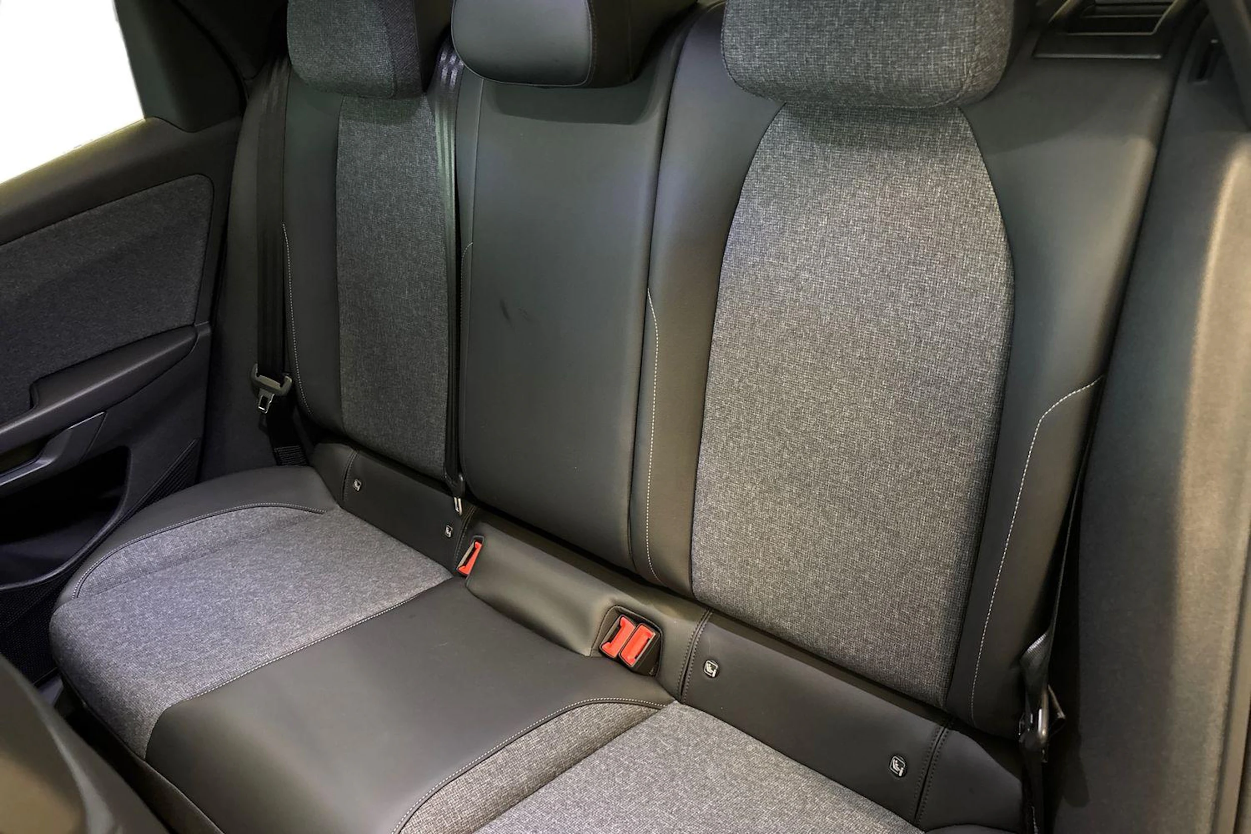 sininen Volkswagen ID. Polo 2026 kuva 8.