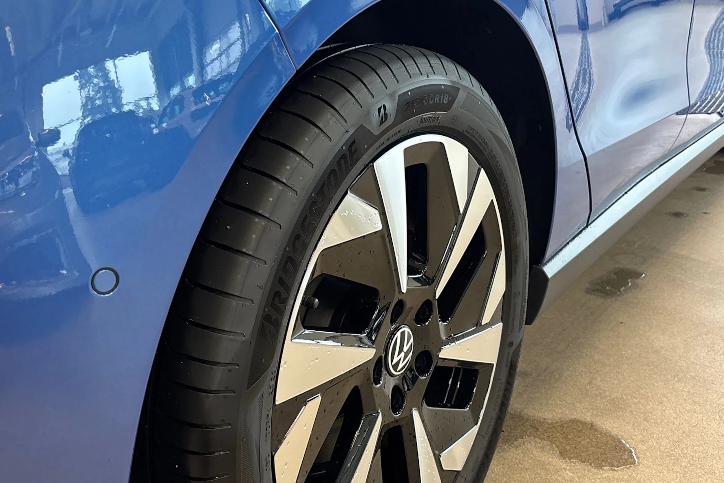 sininen Volkswagen ID. Polo 2026 kuva 10.
