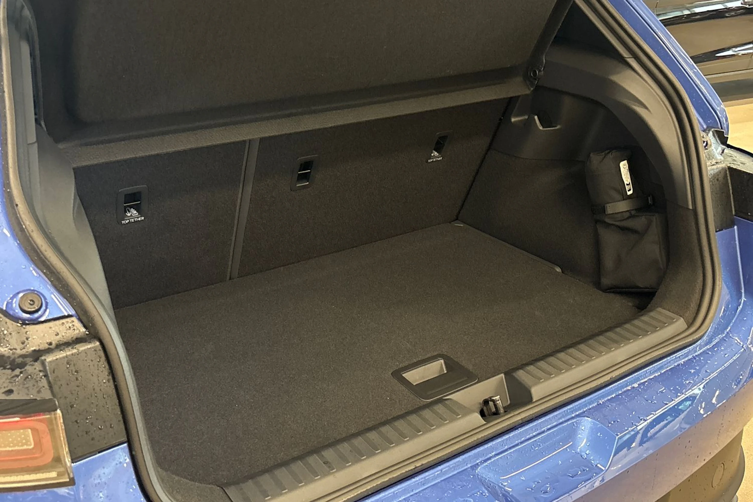 sininen Volkswagen ID. Polo 2026 kuva 15.