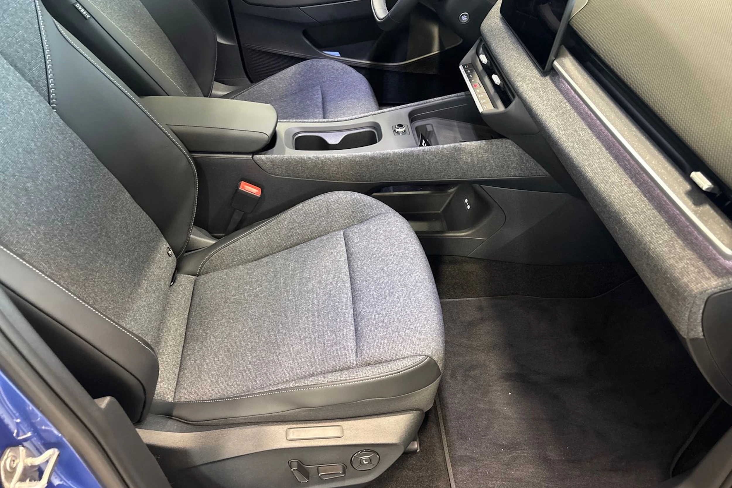 sininen Volkswagen ID. Polo 2026 kuva 19.