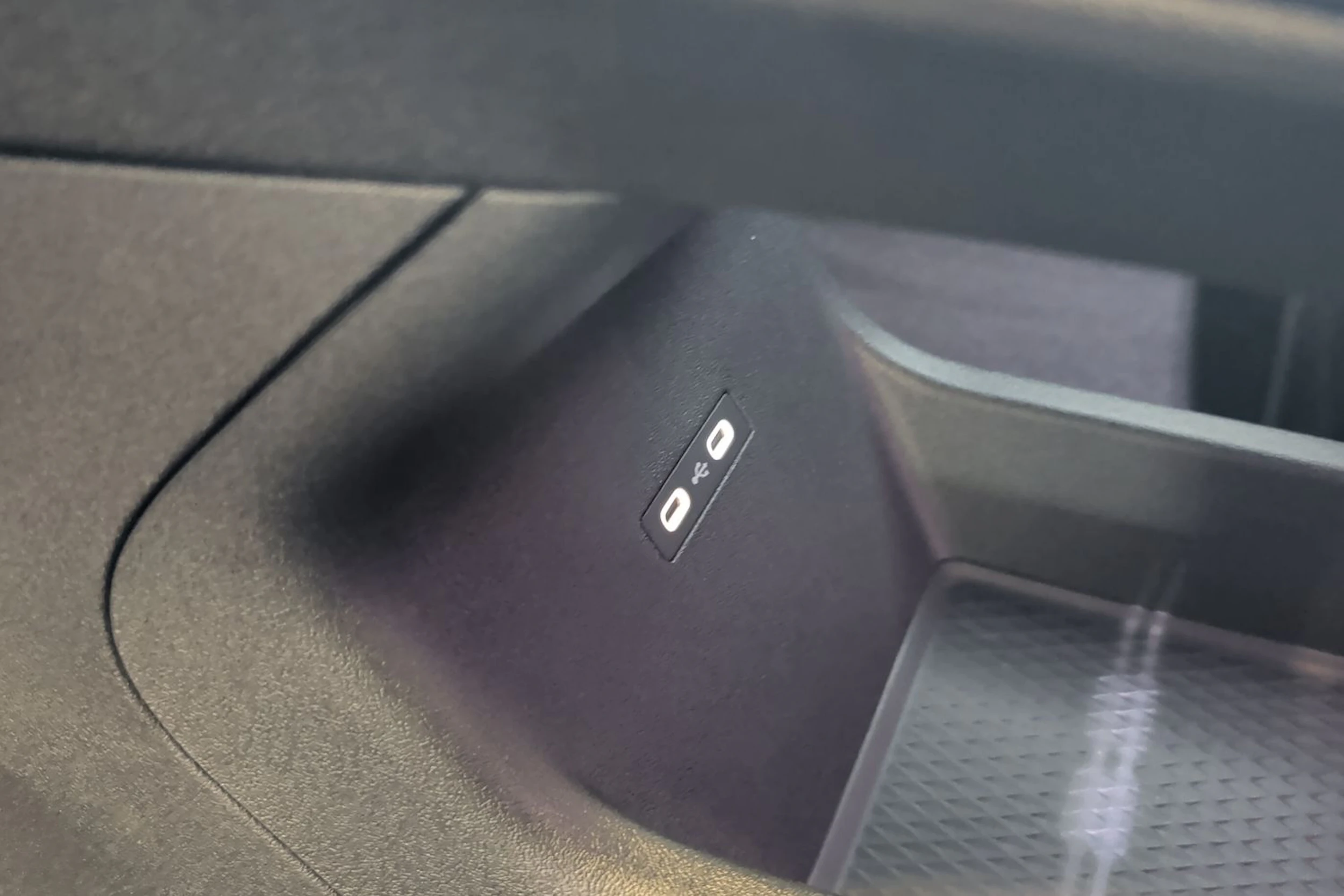 valkoinen Volkswagen ID. Polo 2026 kuva 36.