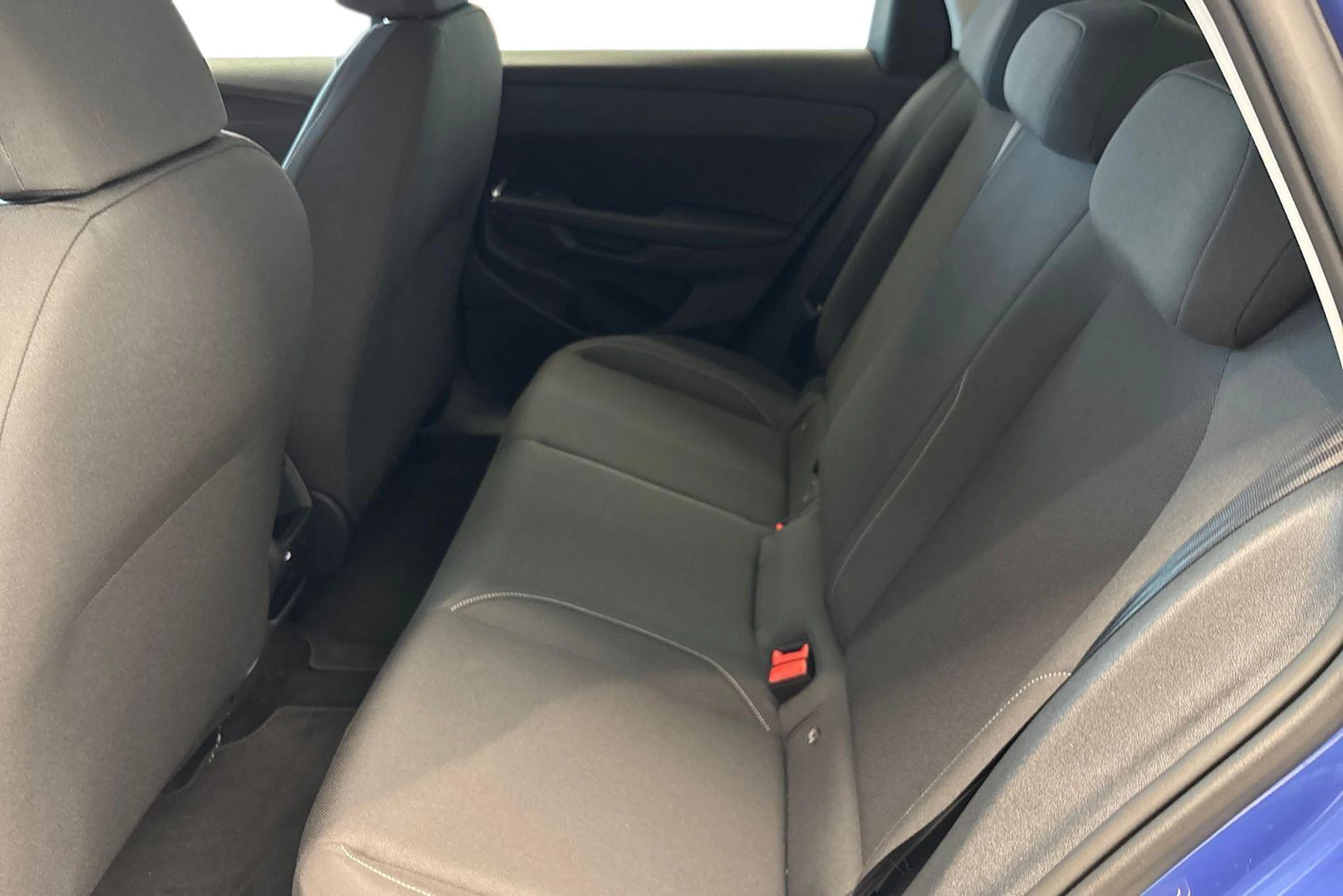 sininen Volkswagen ID. Polo 2026 kuva 8.