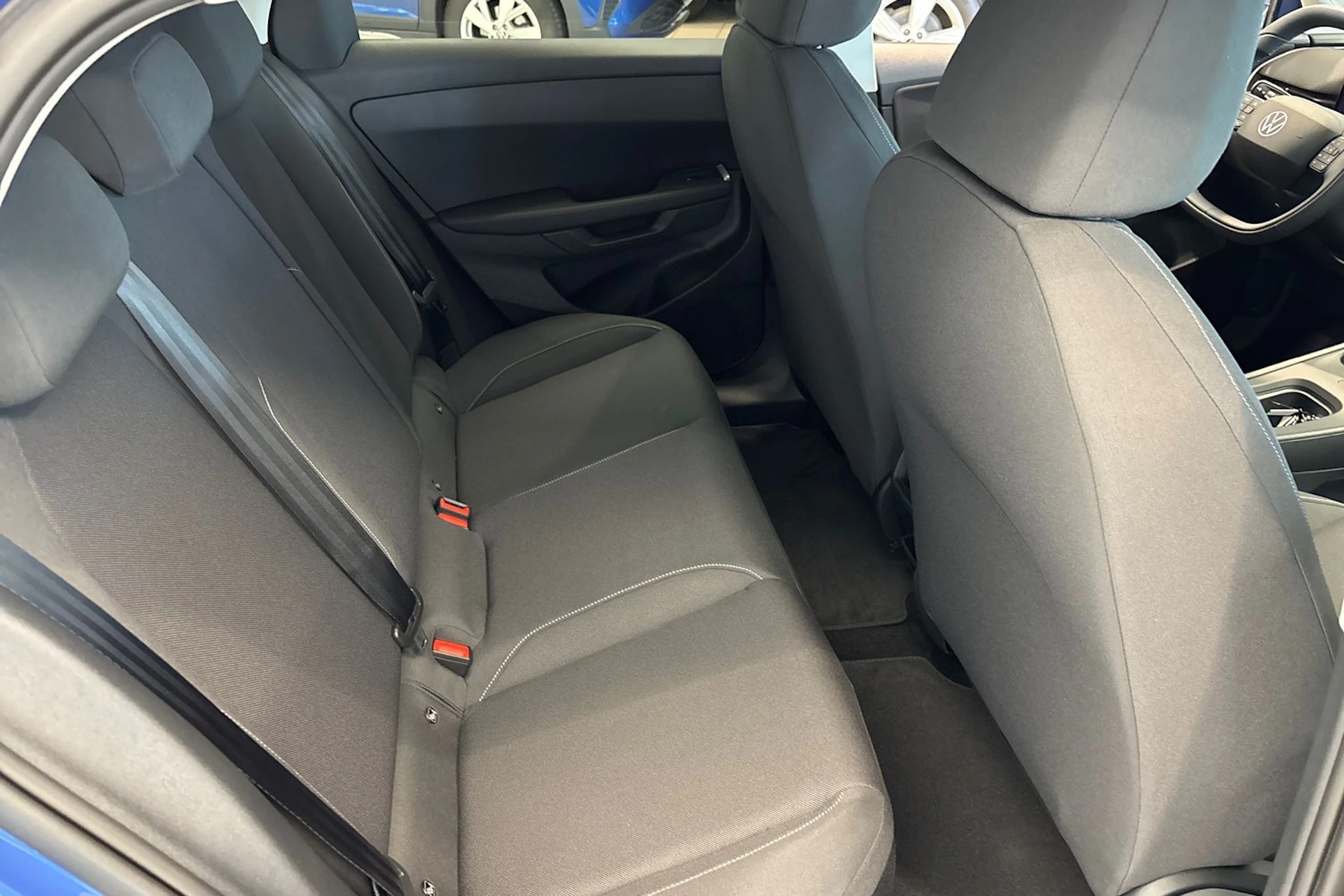 sininen Volkswagen ID. Polo 2026 kuva 12.