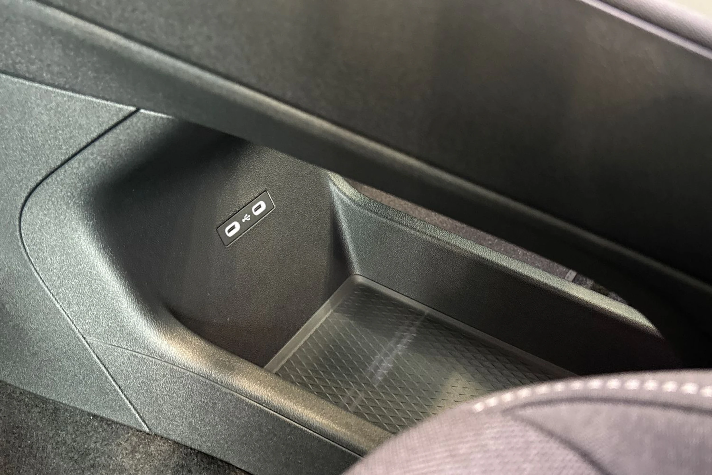 valkoinen Volkswagen ID. Polo 2026 kuva 34.