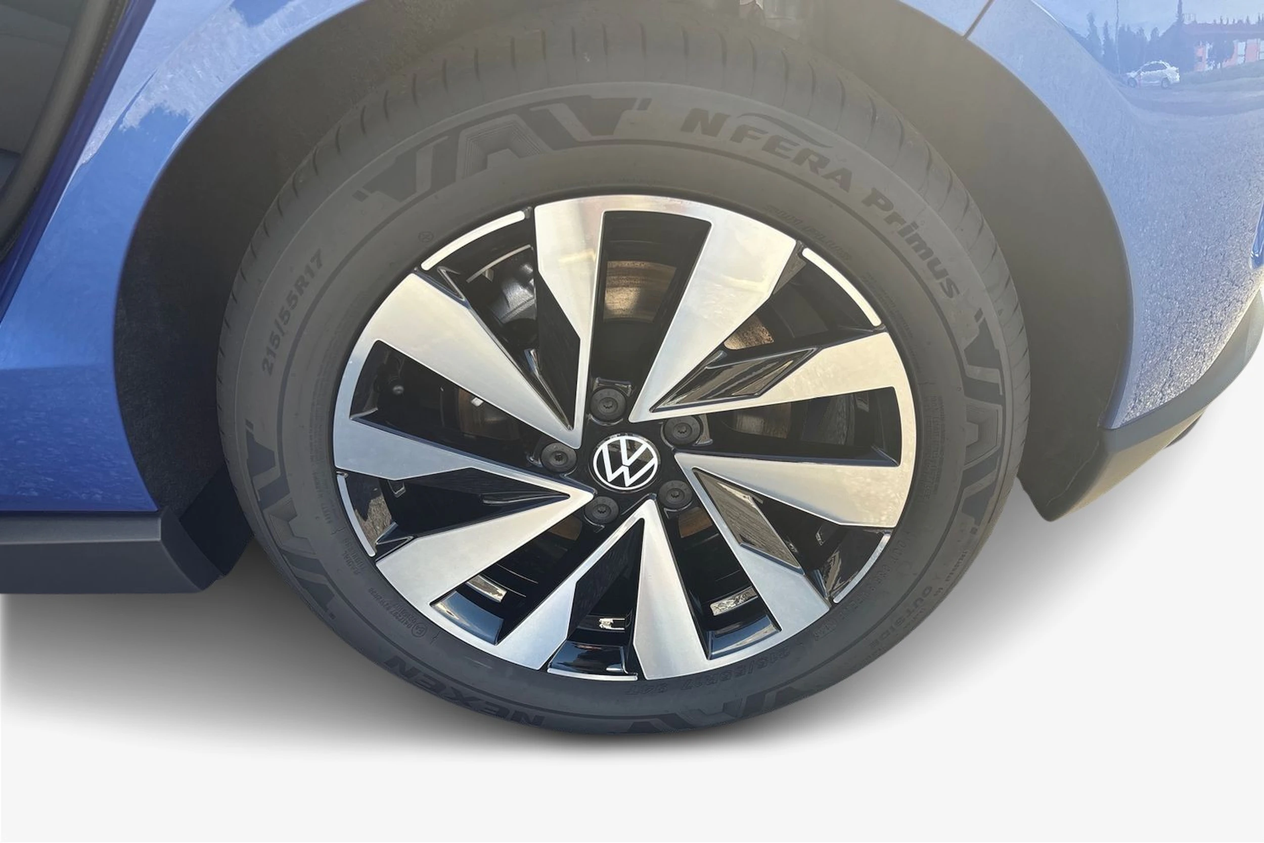 sininen Volkswagen ID. Polo 2027 kuva 9.