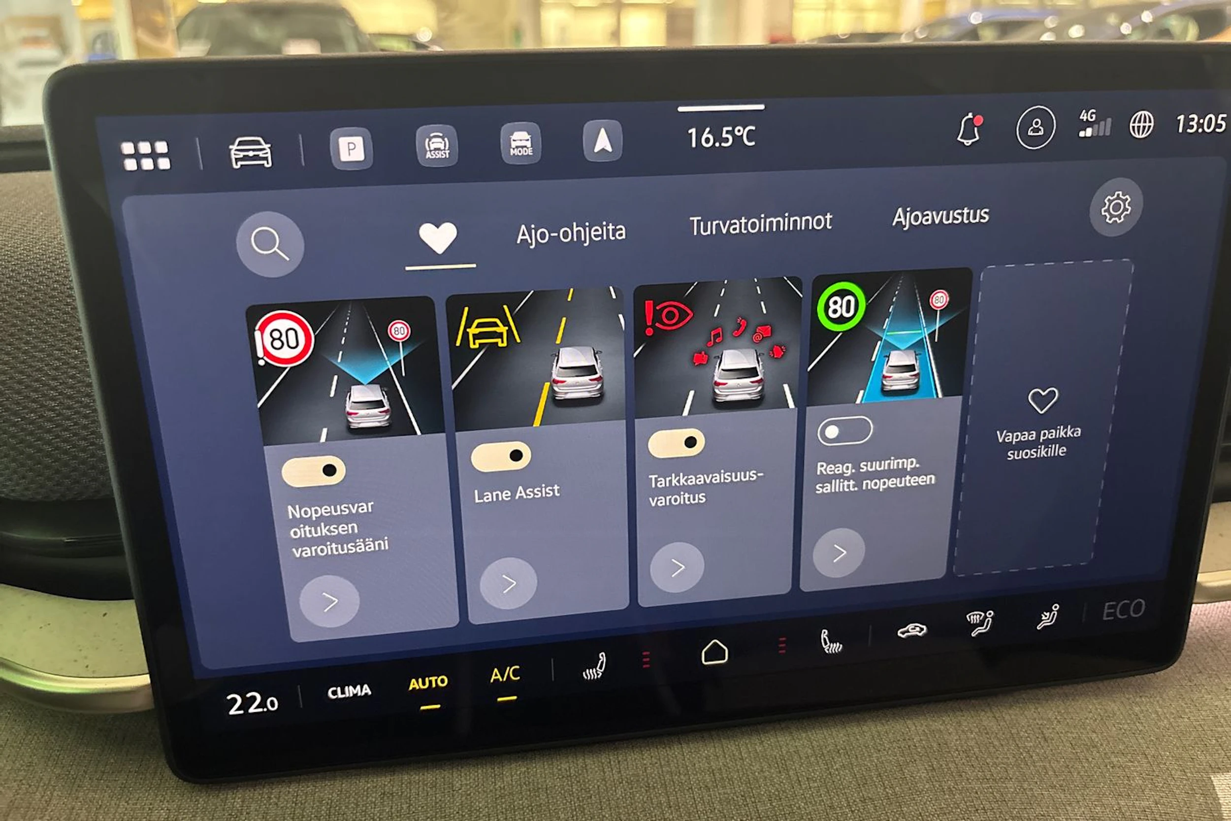sininen Volkswagen ID. Polo 2026 kuva 15.