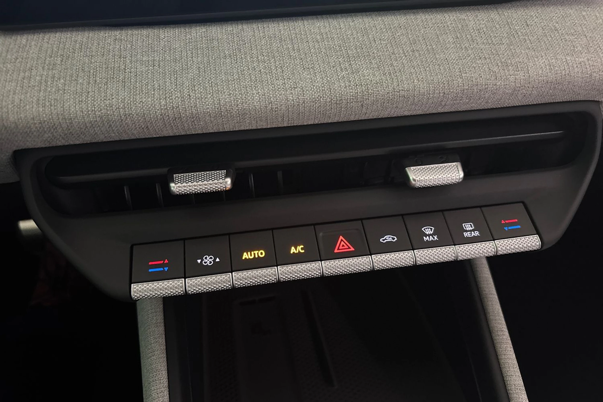 sininen Volkswagen ID. Polo 2026 kuva 17.
