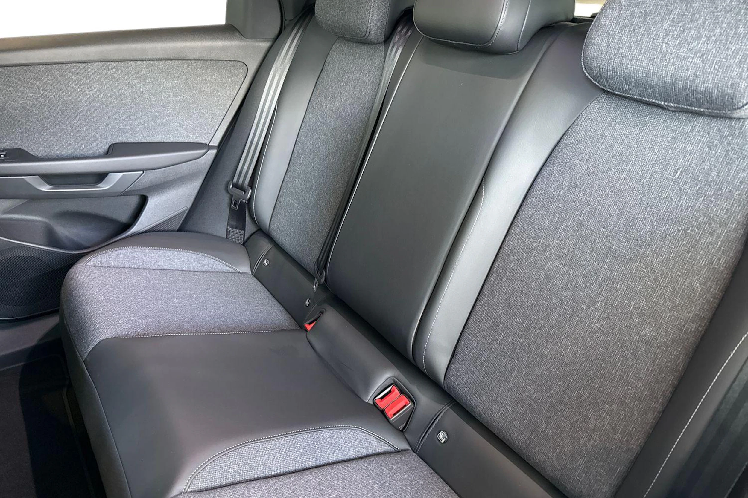 sininen Volkswagen ID. Polo 2027 kuva 8.