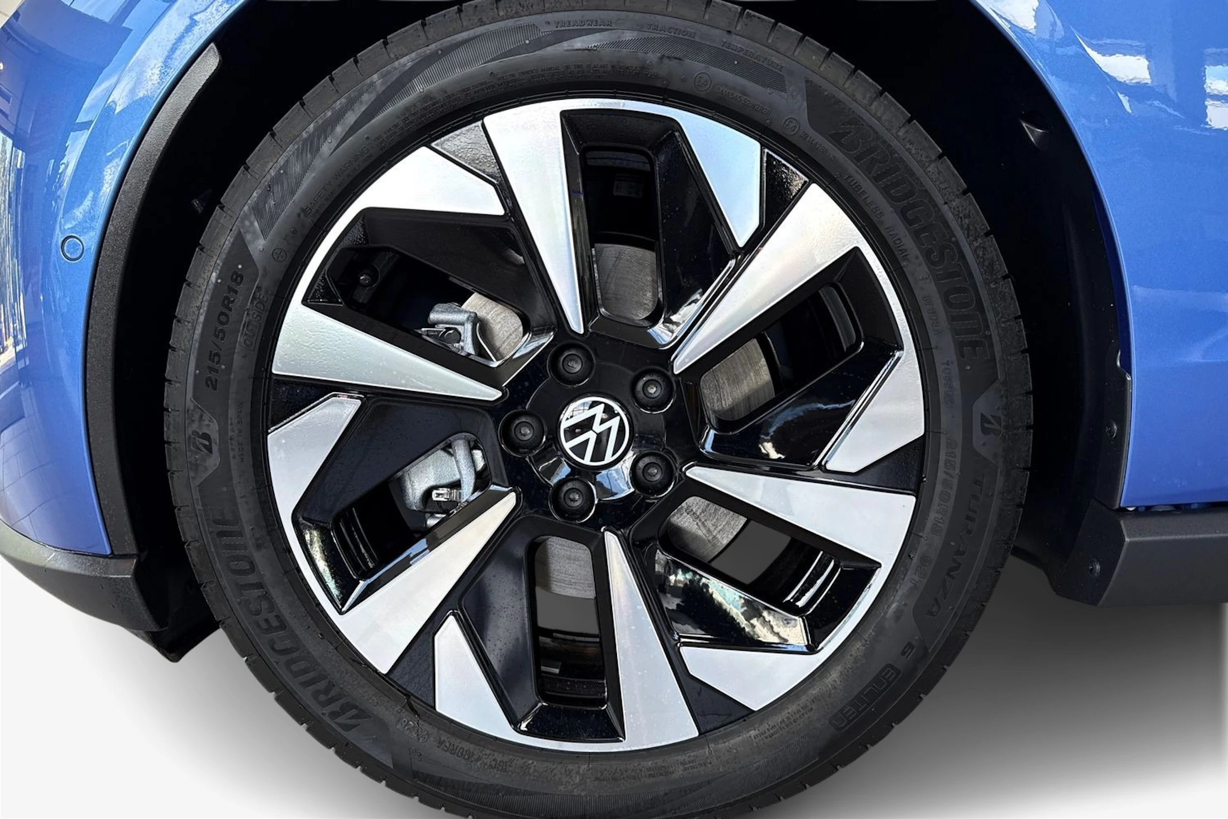 sininen Volkswagen ID. Polo 2027 kuva 9.