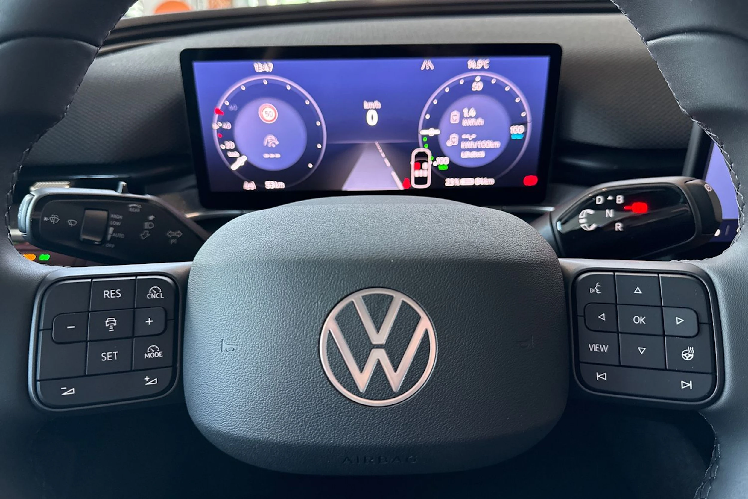 sininen Volkswagen ID. Polo 2027 kuva 13.
