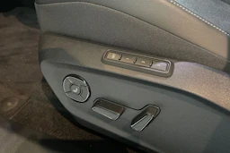 Sininen Volkswagen ID. Polo 2027 kuva 13.