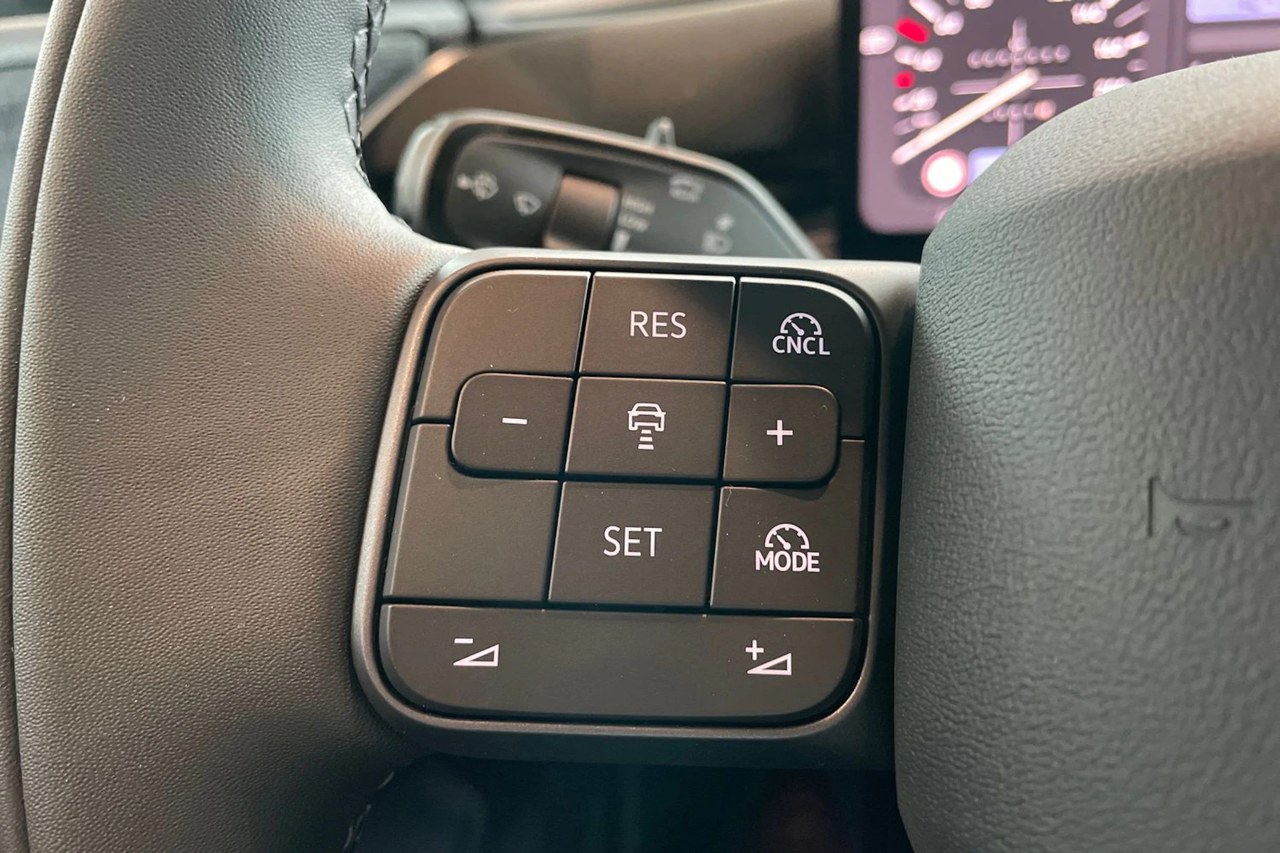 Sininen Volkswagen ID. Polo 2027 kuva 16.
