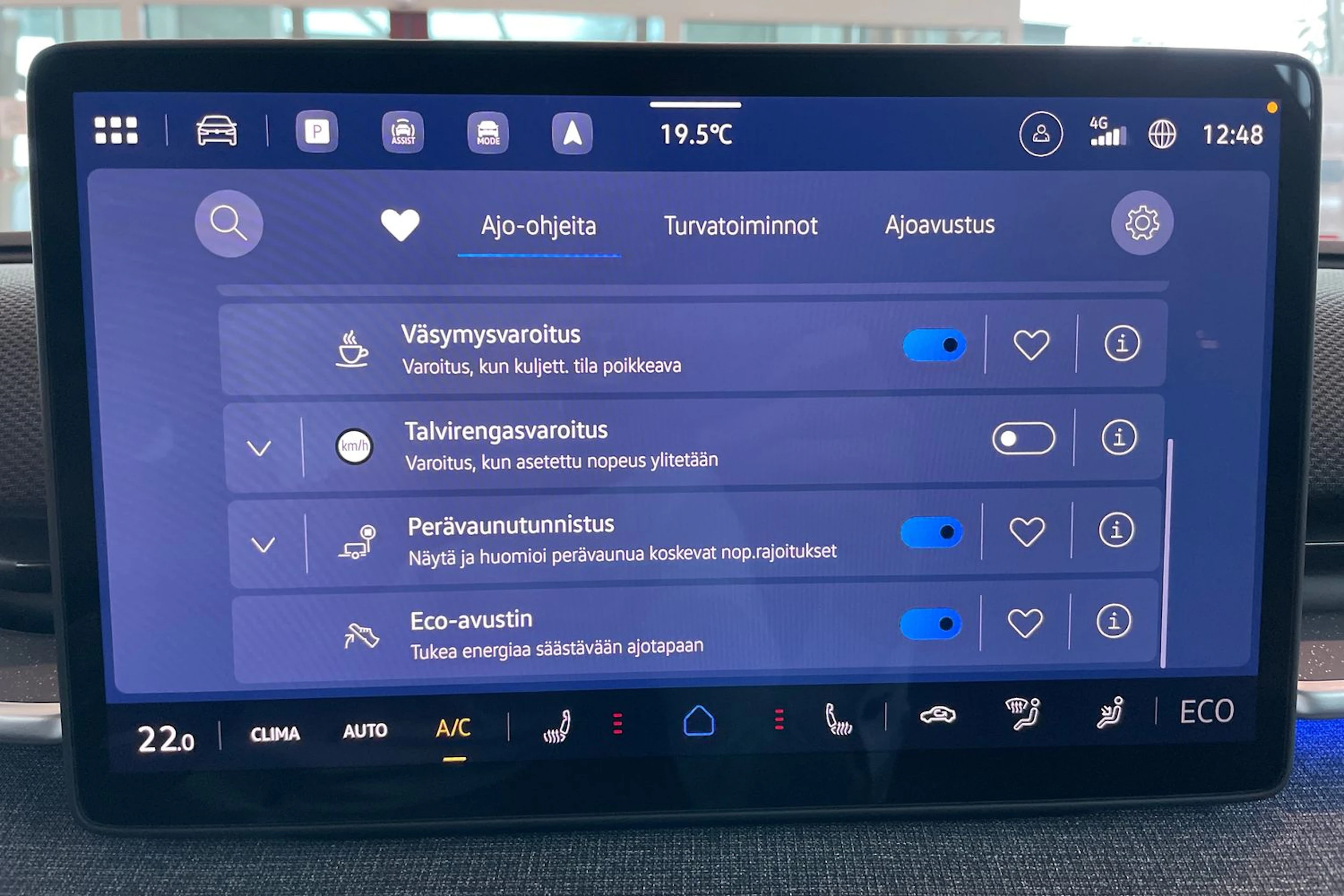 Sininen Volkswagen ID. Polo 2027 kuva 29.
