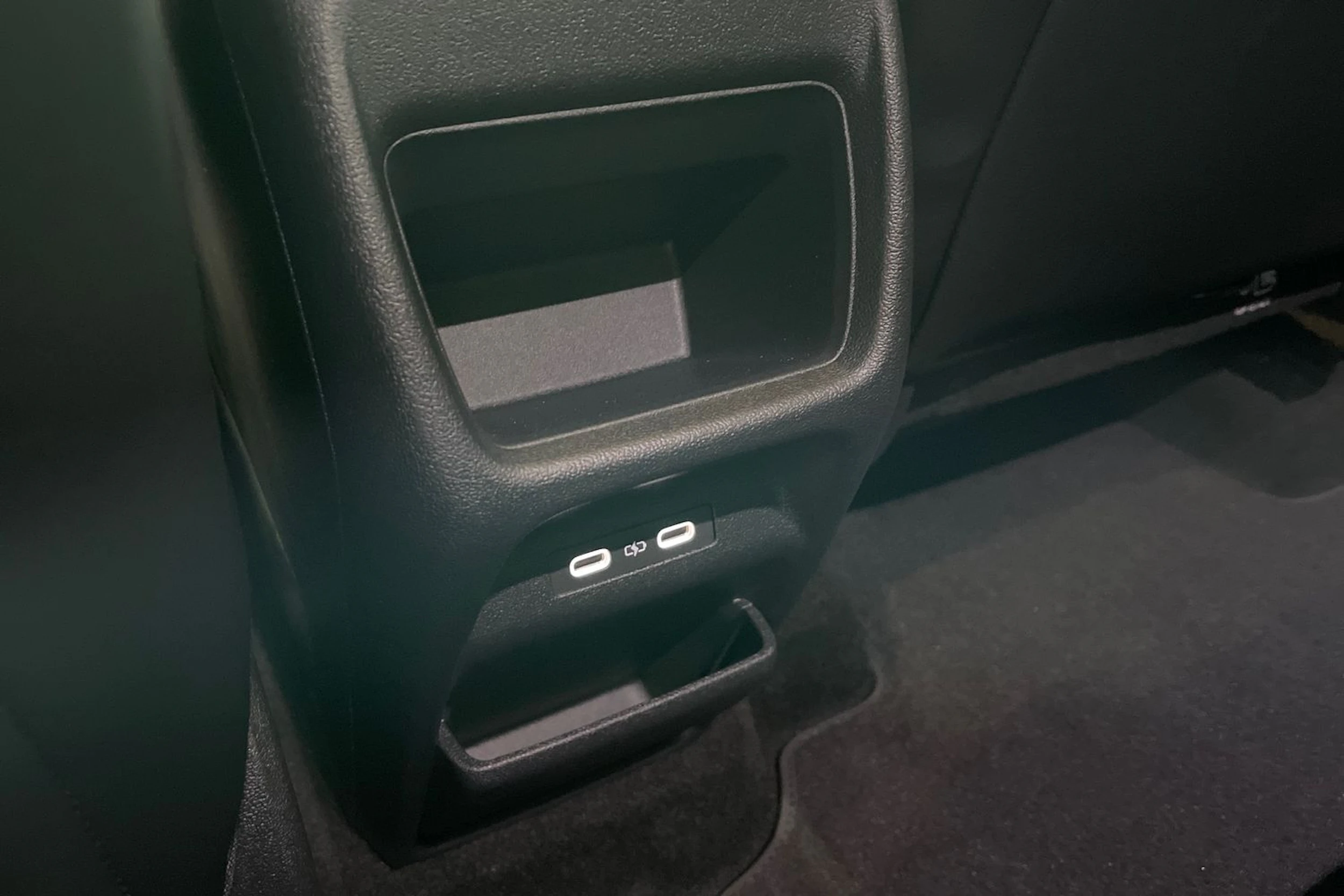 Sininen Volkswagen ID. Polo 2027 kuva 36.