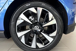 sininen Volkswagen ID. Polo 2027 kuva 10.