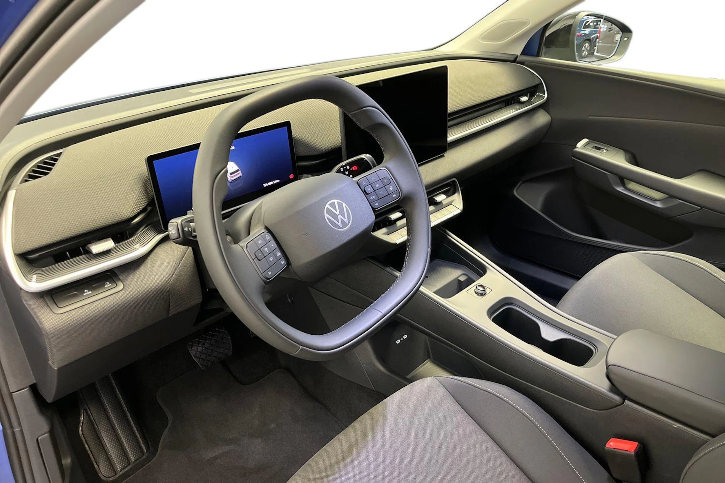 Sininen Volkswagen ID. Polo 2027 kuva 6.