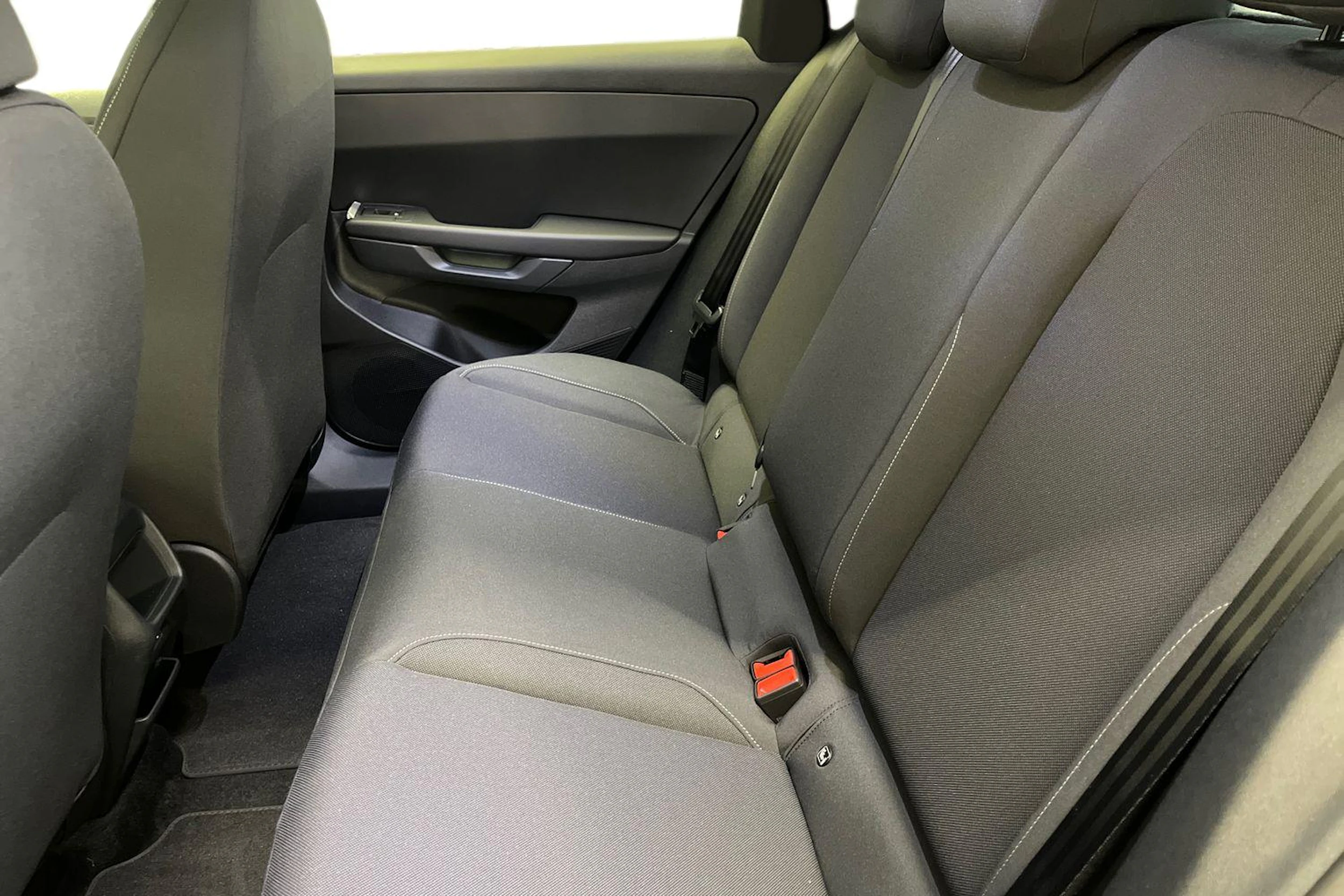 Sininen Volkswagen ID. Polo 2027 kuva 8.