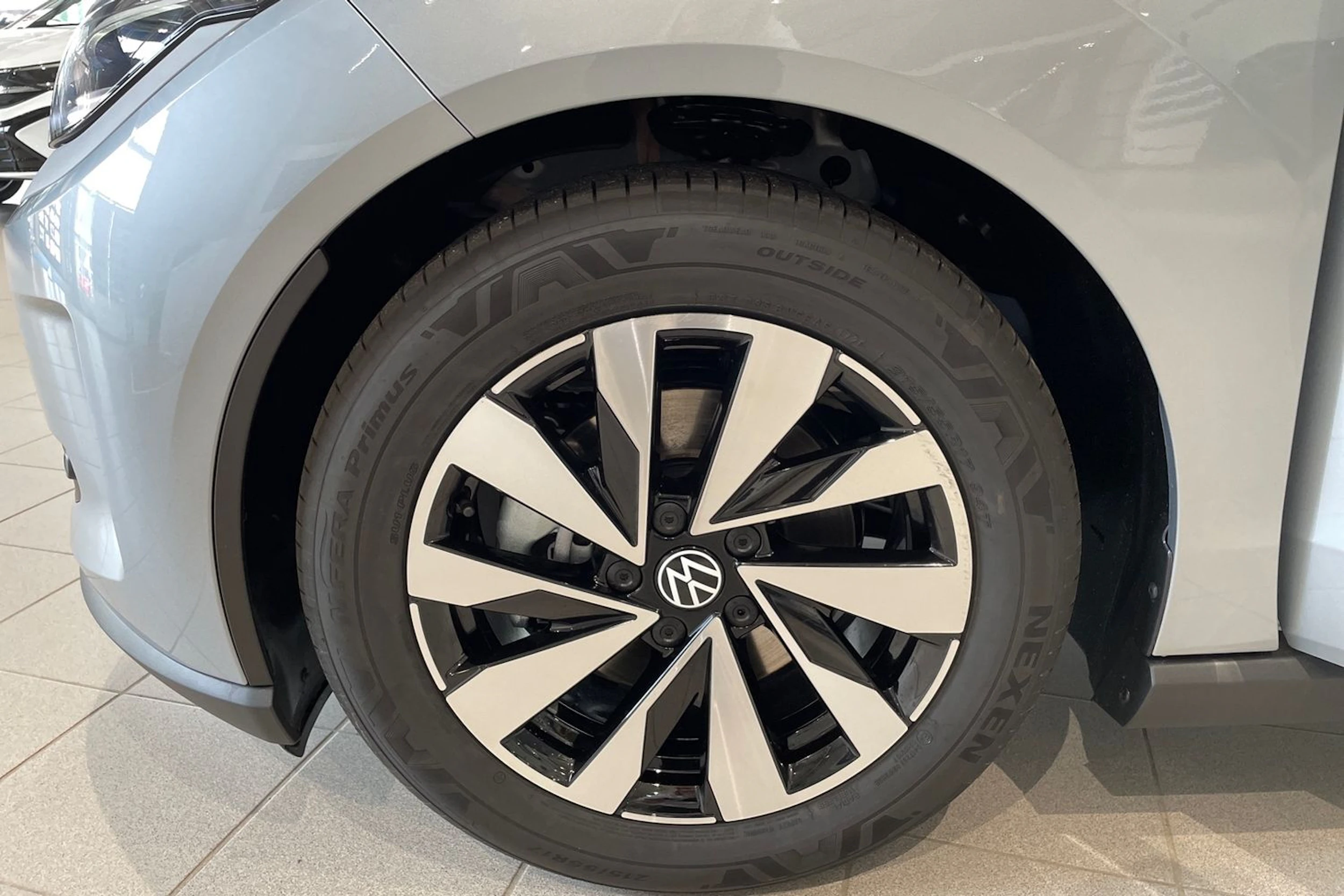 met. harmaa Volkswagen ID. Polo 2027 kuva 10.