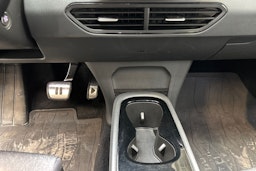 valkoinen Volkswagen ID.3 2020 kuva 28.