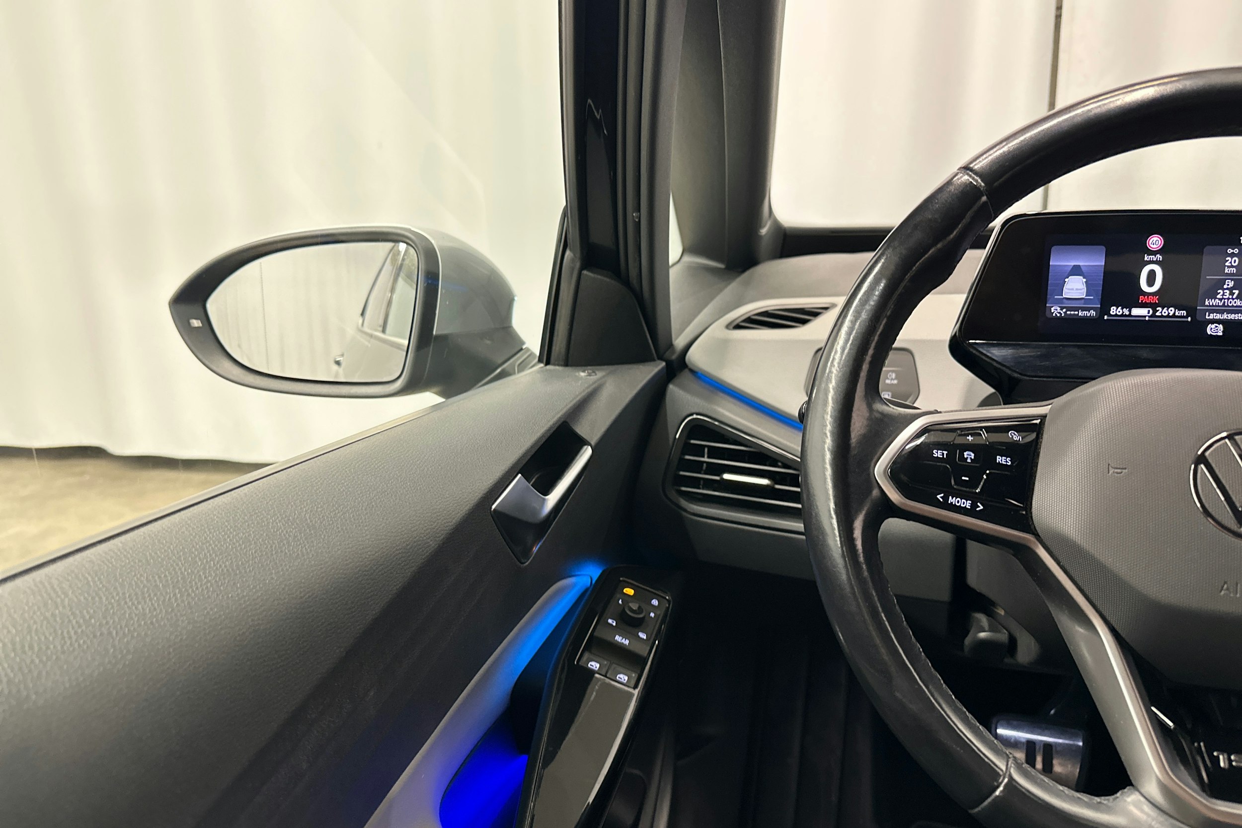 harmaa Volkswagen ID.3 2020 kuva 19.