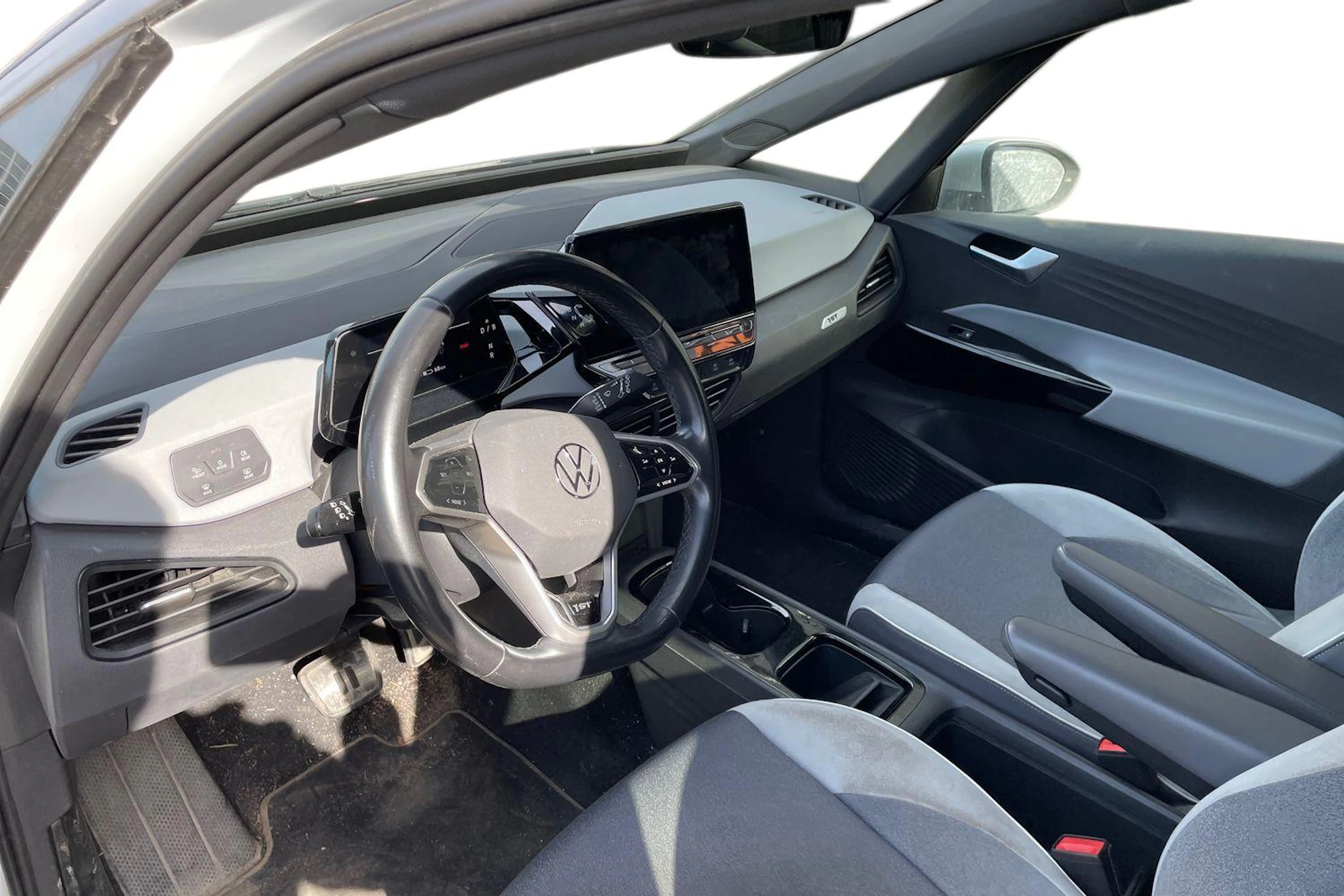 valkoinen Volkswagen ID.3 2020 kuva 3.