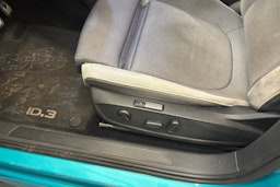 sininen Volkswagen ID.3 2020 kuva 16.