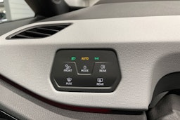 valkoinen Volkswagen ID.3 2020 kuva 23.