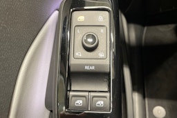 valkoinen Volkswagen ID.3 2020 kuva 24.