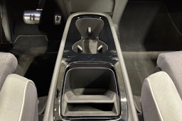 valkoinen Volkswagen ID.3 2020 kuva 27.