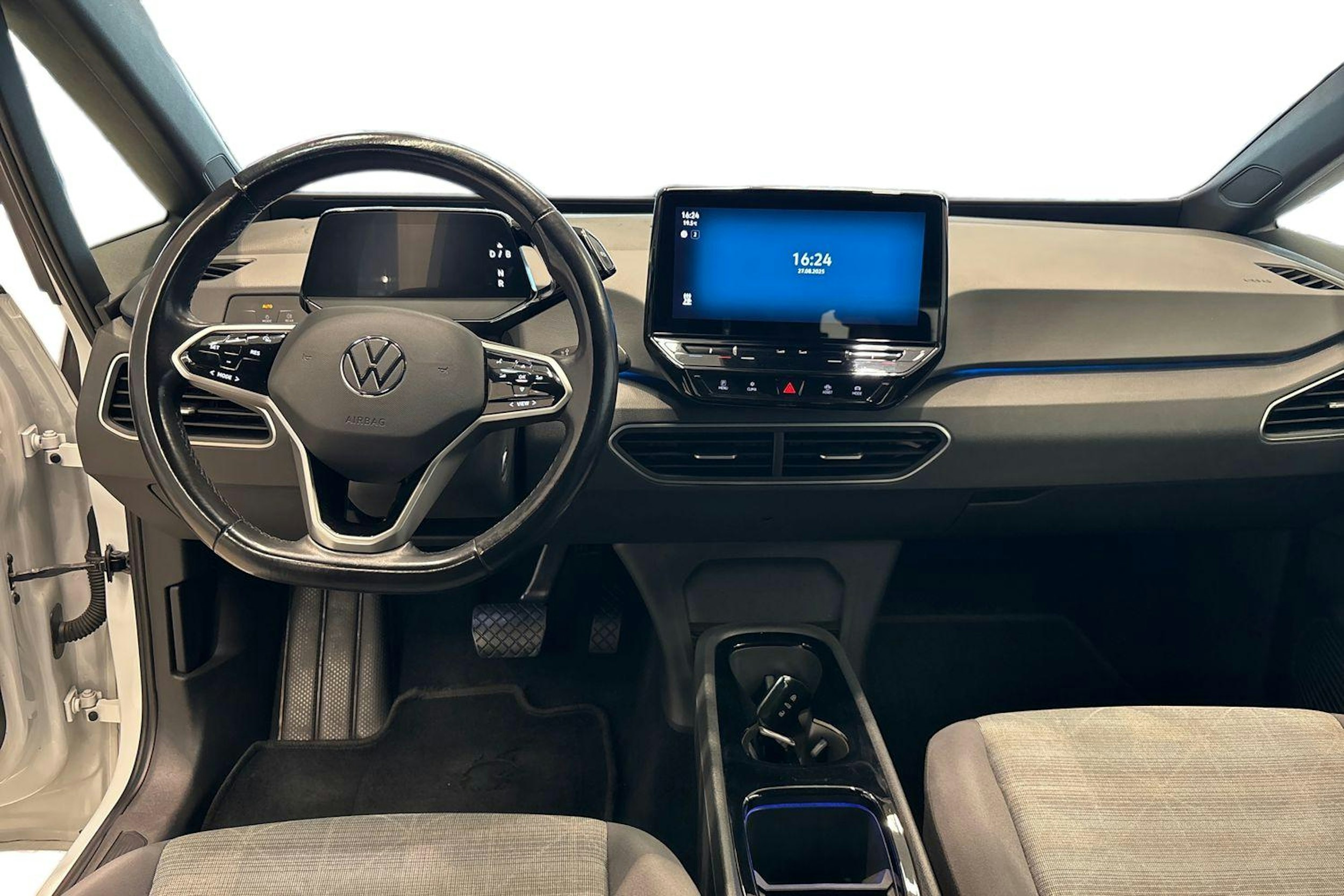 valkoinen Volkswagen ID.3 2020 kuva 9.