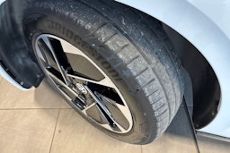 Valkoinen Volkswagen ID.3 2020 kuva 13.
