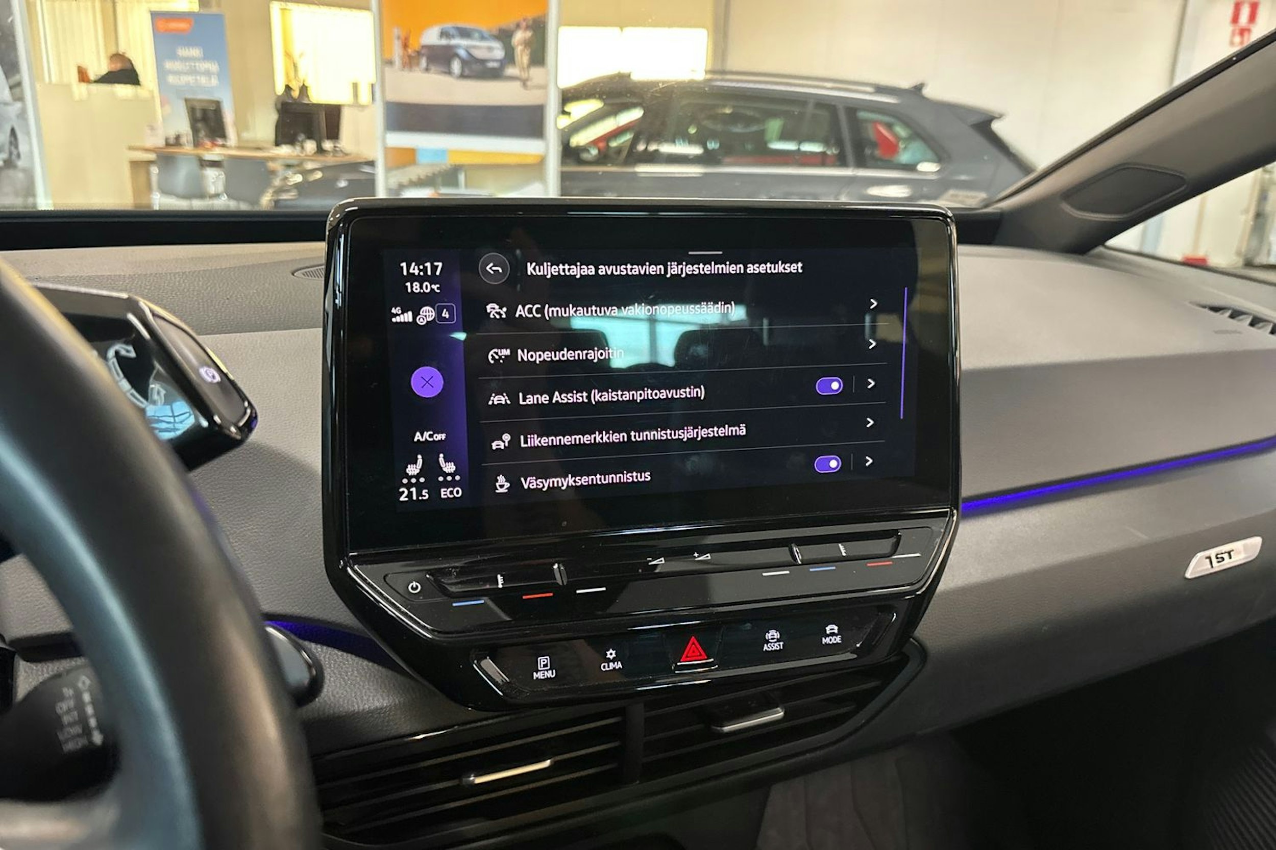 Valkoinen Volkswagen ID.3 2020 kuva 25.