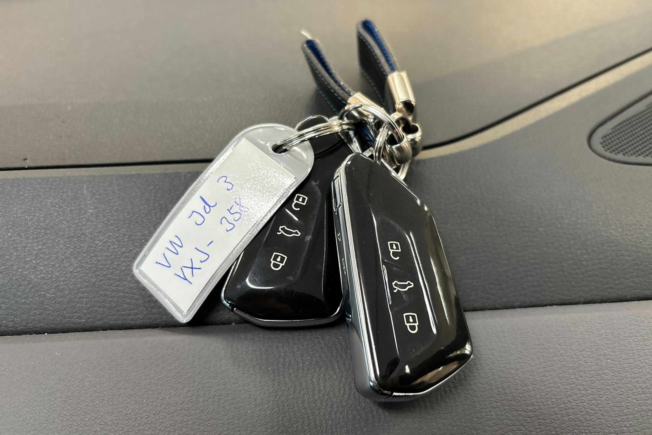 Valkoinen Volkswagen ID.3 2020 kuva 29.