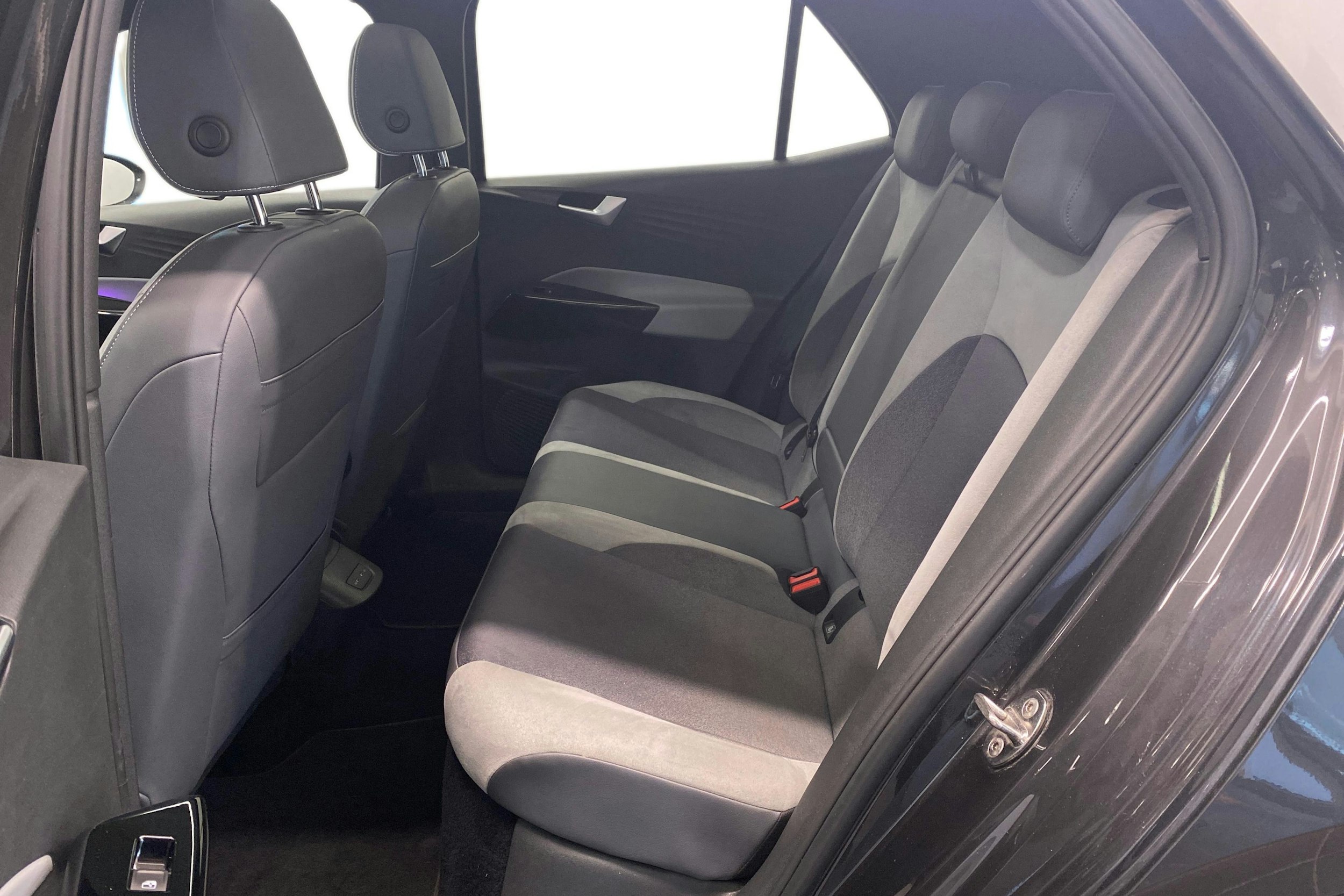 harmaa Volkswagen ID.3 2020 kuva 10.