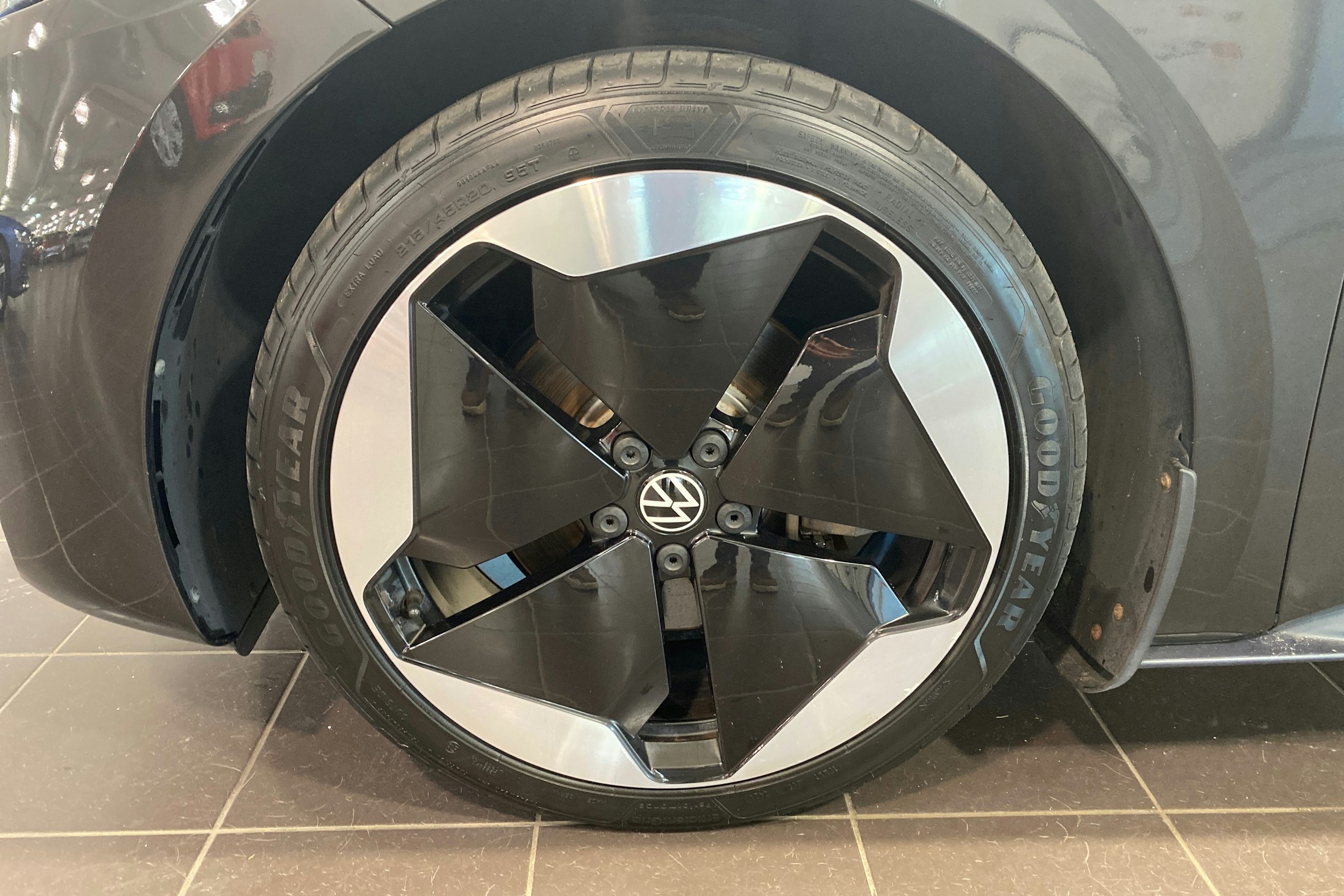 harmaa Volkswagen ID.3 2020 kuva 11.