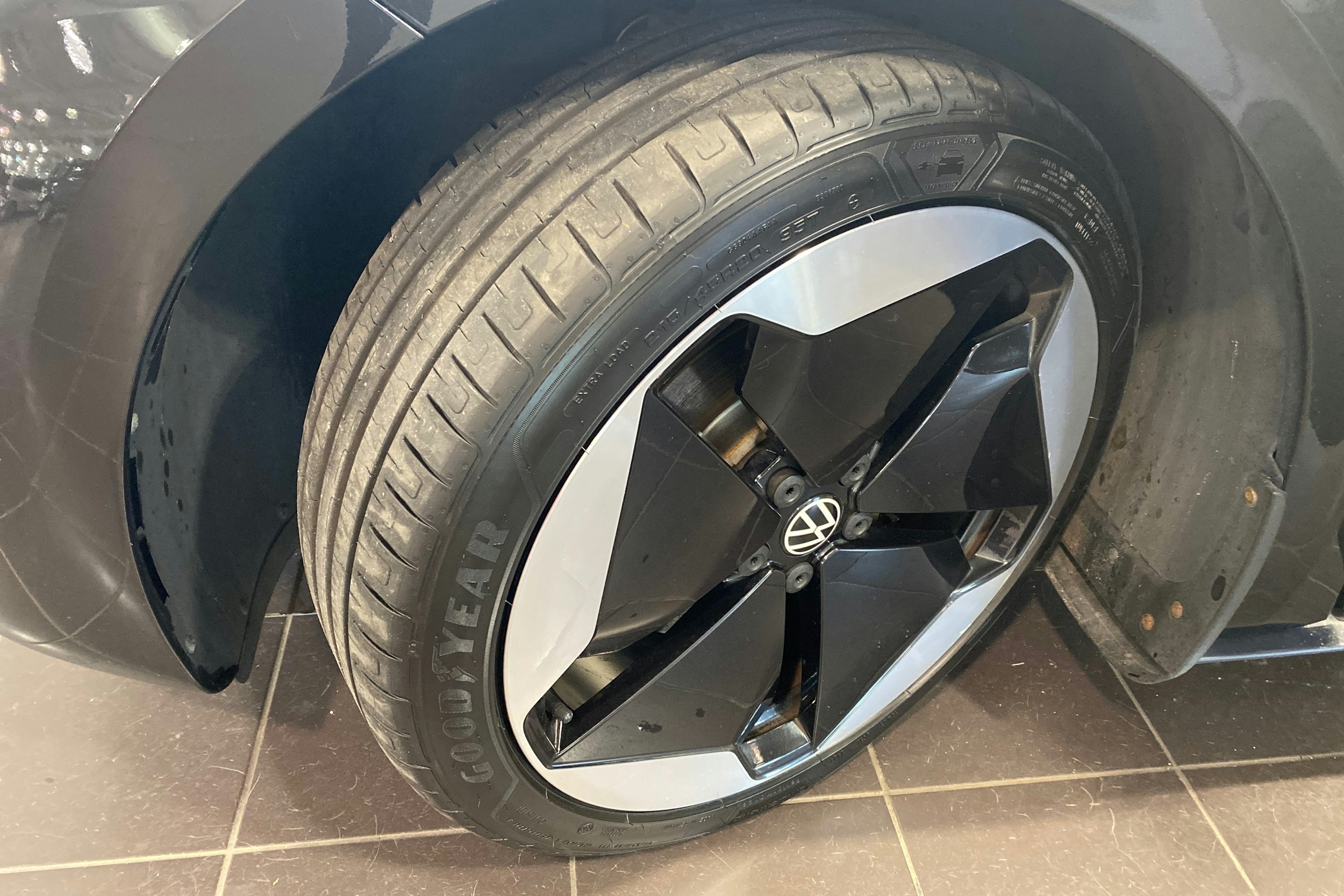 harmaa Volkswagen ID.3 2020 kuva 13.