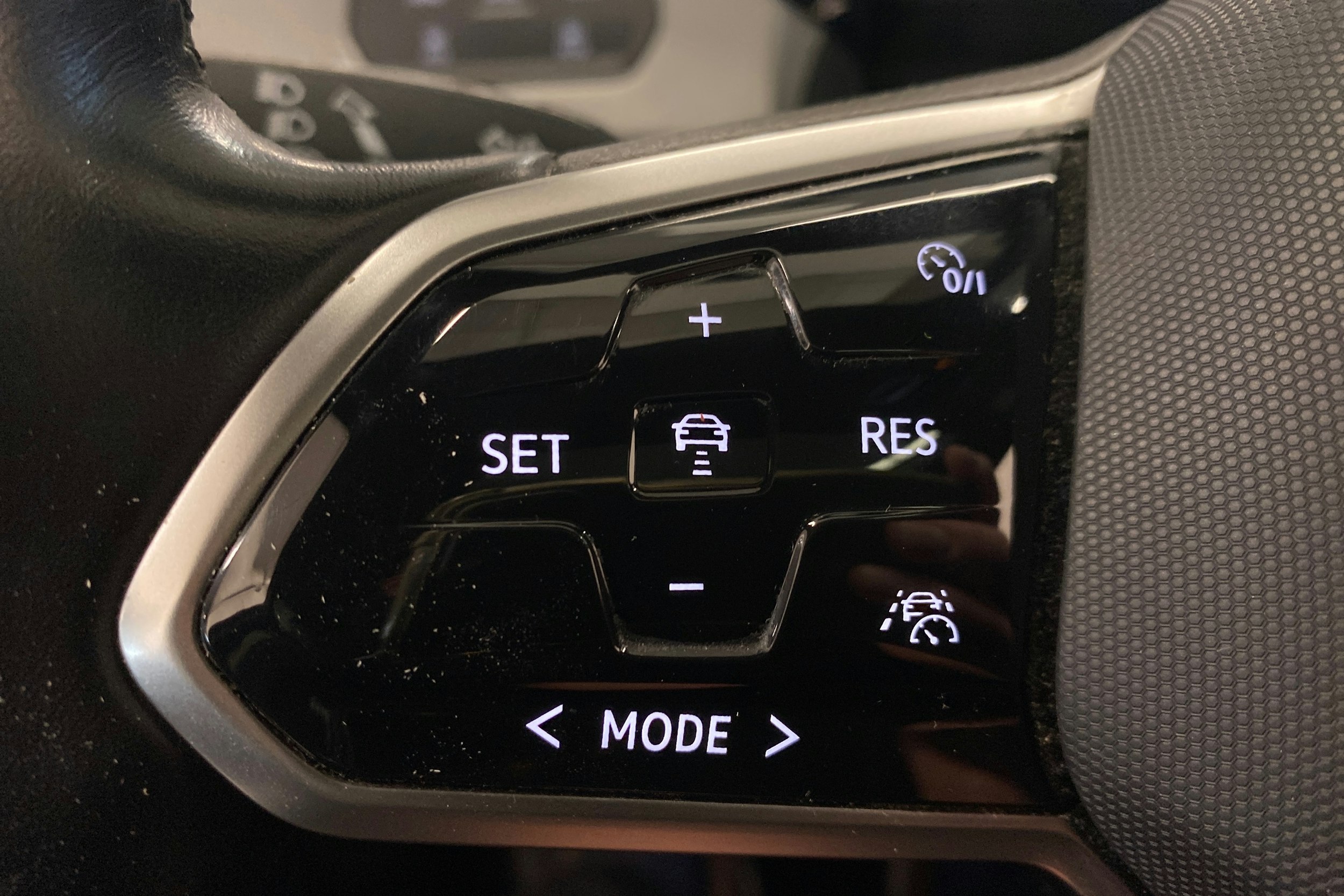 harmaa Volkswagen ID.3 2020 kuva 18.